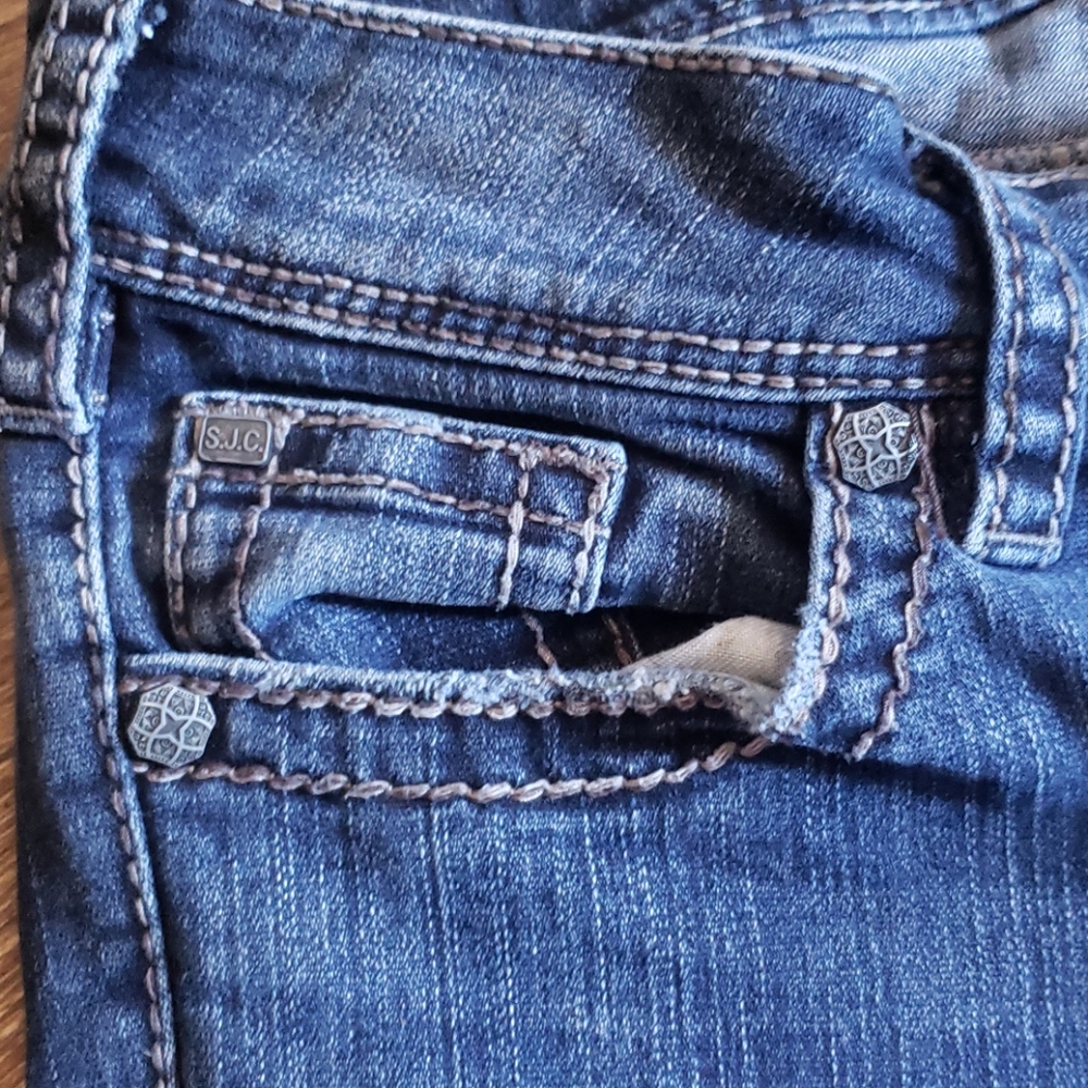 Silver Jeans - Picture 7 of 8